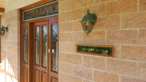 Cascades Manor - New Castle Holiday 2