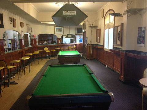 Cecil Hotel Zeehan - New Castle Holiday 1