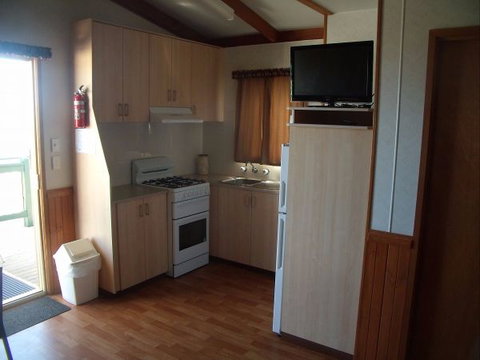 Elliston Waterloo Bay Tourist Park - New Castle Holiday 6