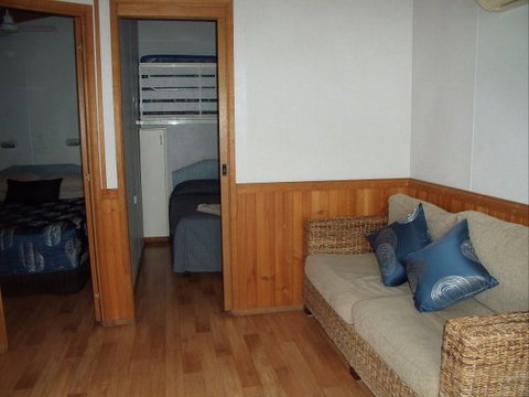 Elliston Waterloo Bay Tourist Park - New Castle Holiday 7