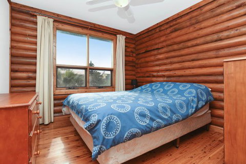 Sam's - New Castle Holiday 7