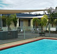 Ryley Motor Inn - New Castle Holiday