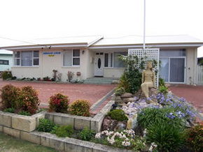 Mermaid Lodge - New Castle Holiday 1