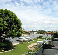 Runaway Cove Luxury Apartments - New Castle Holiday