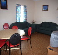 Alonga Waterfront Cottages - New Castle Holiday