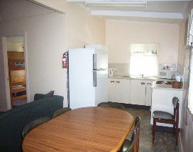 Alonga Waterfront Cottages - New Castle Holiday 2