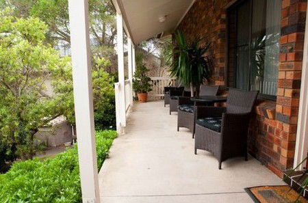 Anchor Bay Motel - New Castle Holiday 3