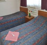 Bridge Motel - New Castle Holiday