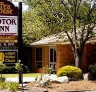 Tea House Motor Inn - New Castle Holiday