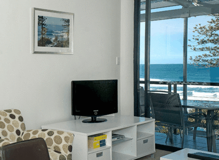 The Beach Retreat Coolum - New Castle Holiday 3