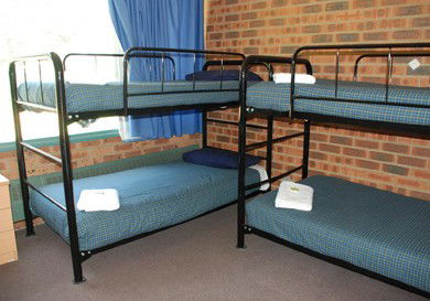 Greenleigh Central Canberra Motel - New Castle Holiday 2