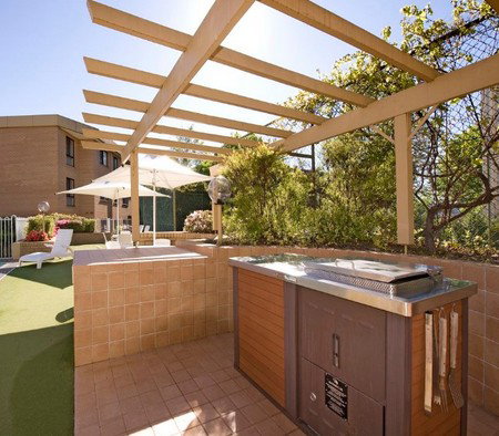 Kingston Court Serviced Apartments - New Castle Holiday 4