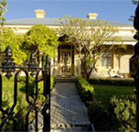 Cornwall Park Bed And Breakfast - New Castle Holiday