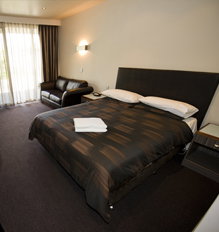 Commodore On The Park - New Castle Holiday 1