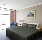Man From Snowy River Hotel - New Castle Holiday
