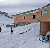 Matterhorn Lodge - New Castle Holiday