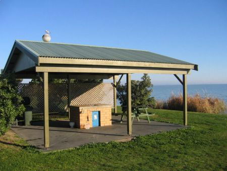 Lake Albert Caravan Park - New Castle Holiday 3