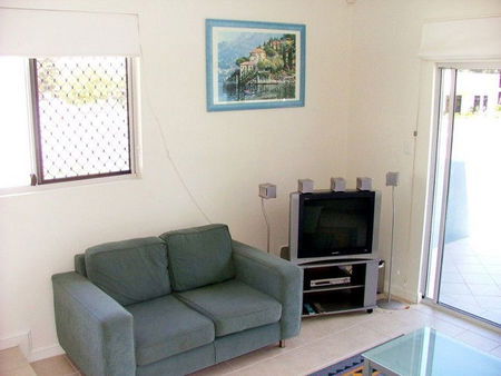 Tasman Beachside Apartments - New Castle Holiday 3