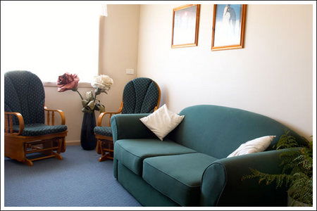 Amos House  & Swansea  Villas - New Castle Holiday 1