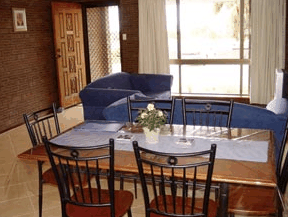 Intown Apartments - New Castle Holiday