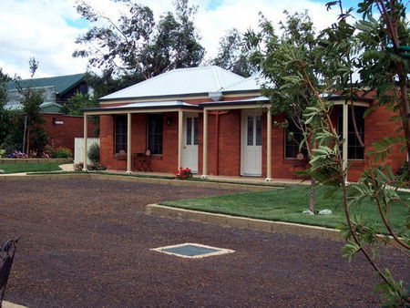 Ross Motel - New Castle Holiday 2