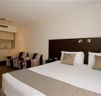 St Ives Motel Apartments - New Castle Holiday