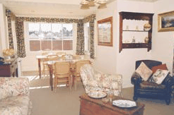 Louisa's Cottage - New Castle Holiday