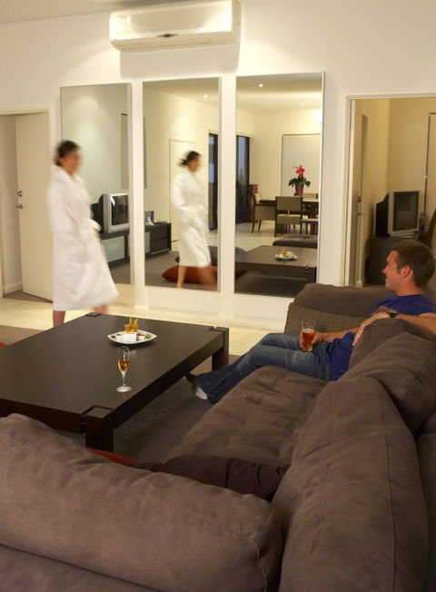 Wyndham The Outram Hotel Perth - New Castle Holiday 5