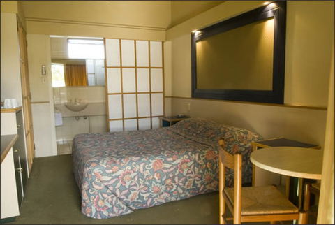 Tower Hotel - New Castle Holiday 5