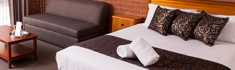 Advance Motel - New Castle Holiday 4