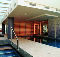 Oaks Liberty Towers - New Castle Holiday