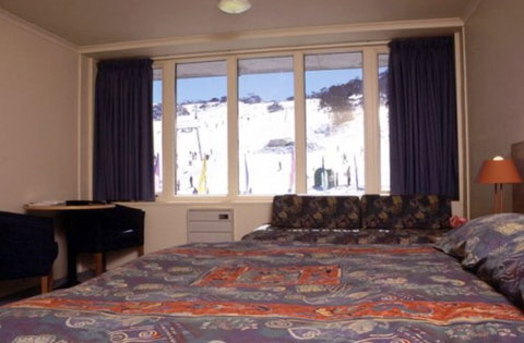 Perisher Valley Hotel - New Castle Holiday 0