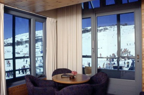 Perisher Valley Hotel - New Castle Holiday 4