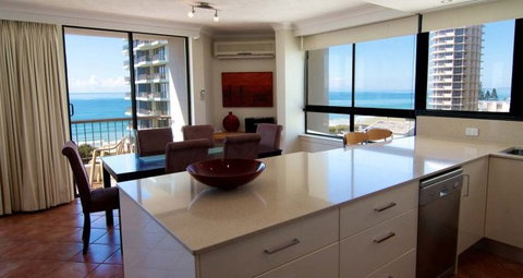 Carrington Court - New Castle Holiday 0