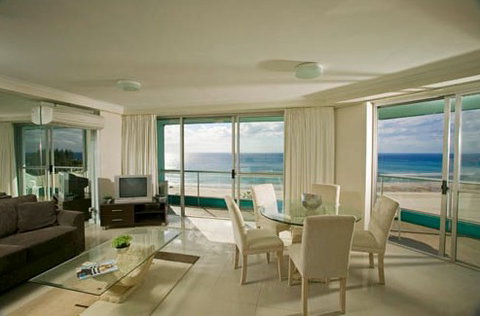 Ocean Plaza Resort - Coolangatta - New Castle Holiday 1