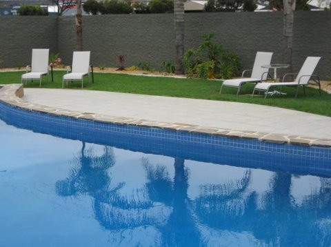 Adelaide Road Motor Lodge - New Castle Holiday 2