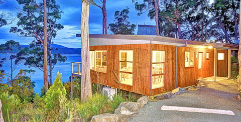 Stewarts Bay Lodge - New Castle Holiday 3