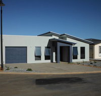 Coastal Getaway - New Castle Holiday