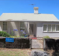 Holly's Holiday Home - New Castle Holiday