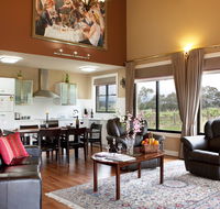 Barossa Shiraz Estate - New Castle Holiday