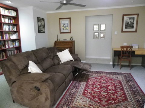 Werekataba - New Castle Holiday 2