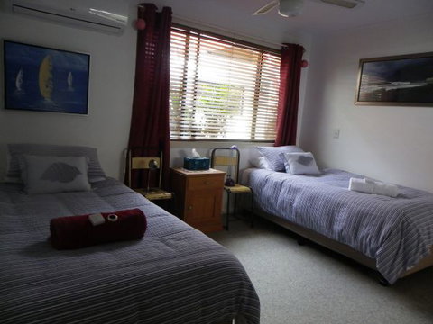 Werekataba - New Castle Holiday 5