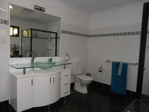 Werekataba - New Castle Holiday 6