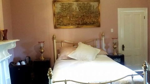 Angas Plains Estate Wines Heritage Suite - New Castle Holiday 1