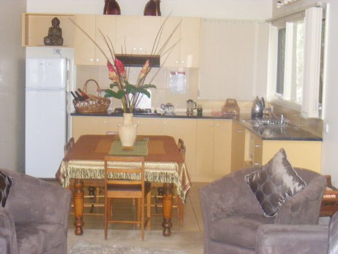 Weeroona Retreat B&B - New Castle Holiday 5