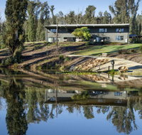 Saladin Lodge - New Castle Holiday