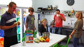 Adelaide Backpackers Inn - New Castle Holiday 0