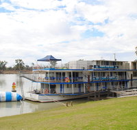 Murray River Queen Backpackers - New Castle Holiday