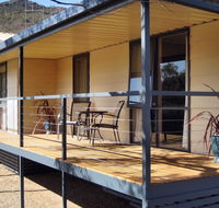 Devil's Peak Bed  Breakfast - New Castle Holiday