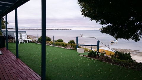 St Helens Beachfront - New Castle Holiday 0